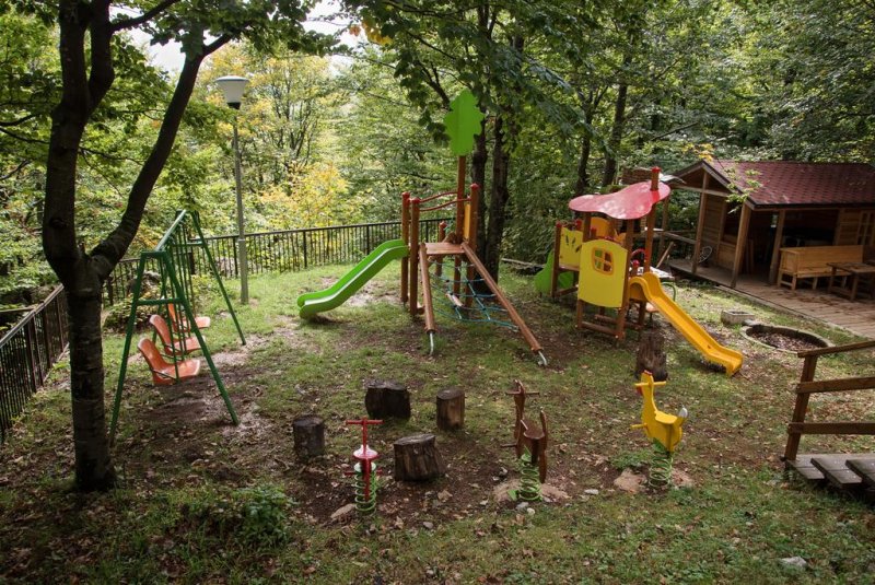 Семеен хотел Балканци - Снимка 4