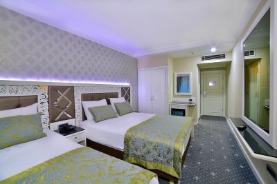 Monaco Hotel - Снимка 2