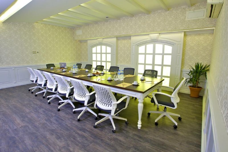 Monaco Hotel - Снимка 9