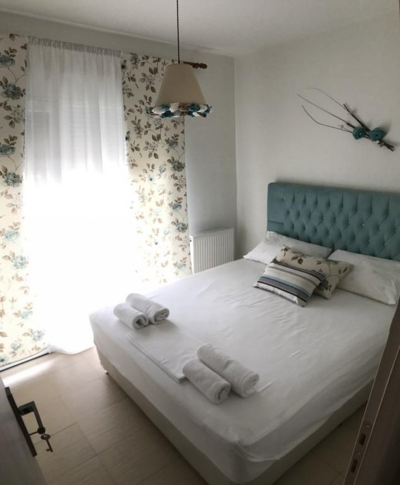 Orange House Apartments - Снимка 3