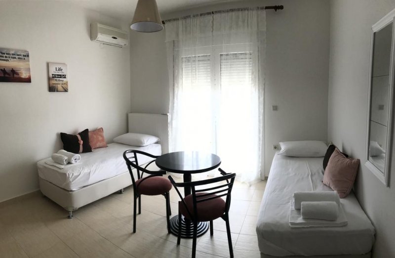 Orange House Apartments - Снимка 3