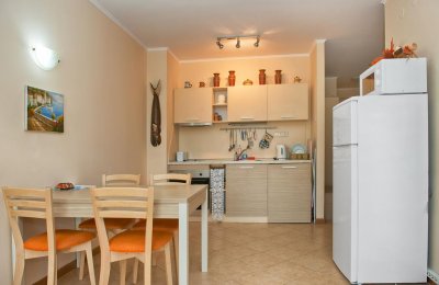 ПМГ Роял Сън Апартментс - Снимка 4