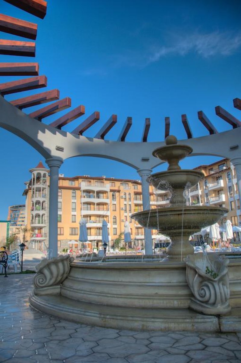 ПМГ Роял Сън Апартментс - Снимка 4