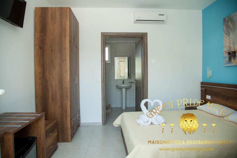 Greek Pride Hotel - Снимка 8