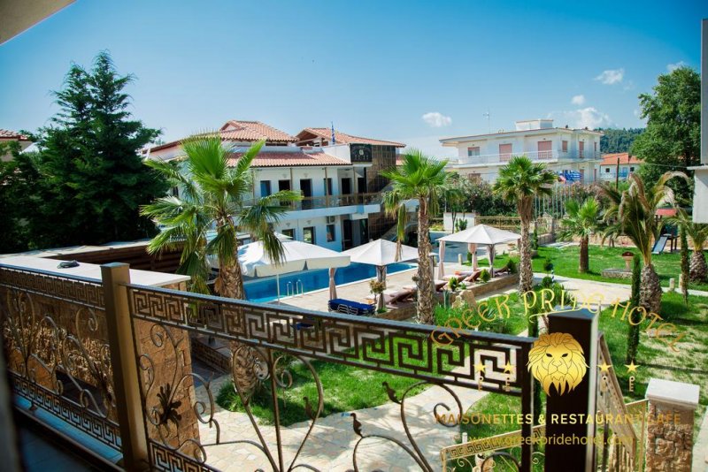 Greek Pride Hotel - Снимка 10