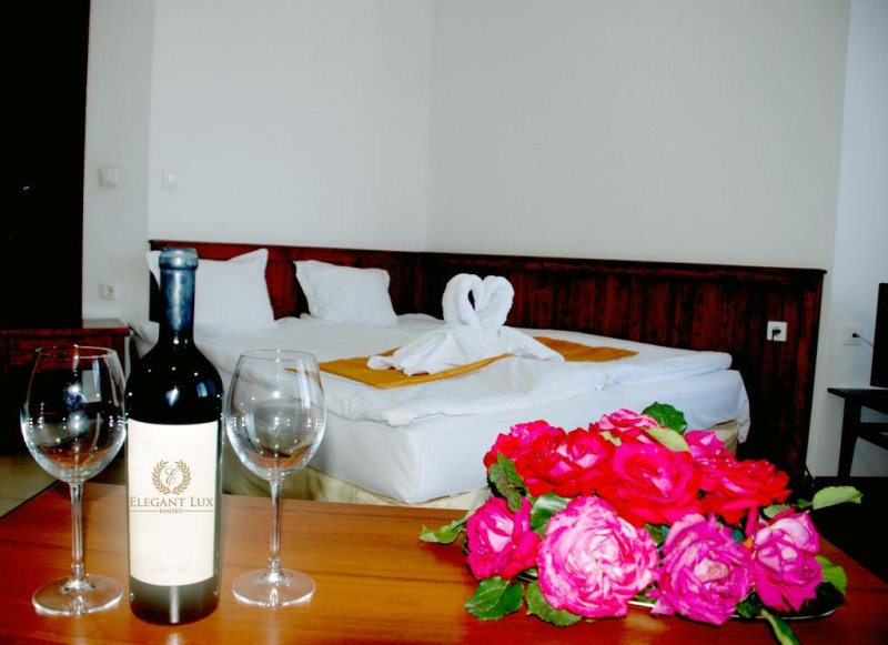 Хотел Елегант Лукс - Снимка 7