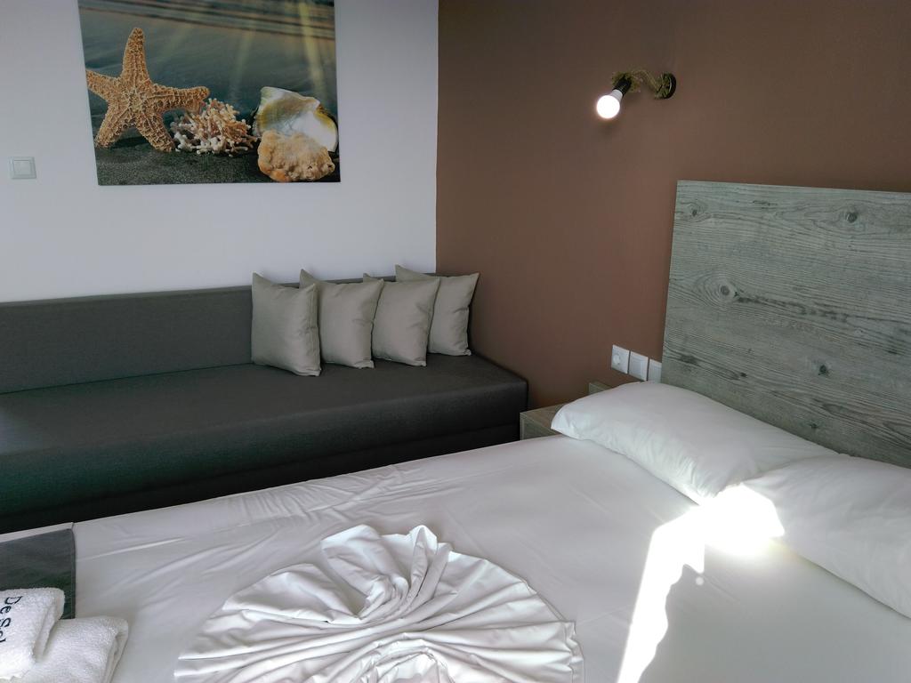 Нощувка в апартамент за до четирима на 100 м. от плажа в Лименария, Тасос + басейн и фитнес в хотел De Sol - Снимка 4
