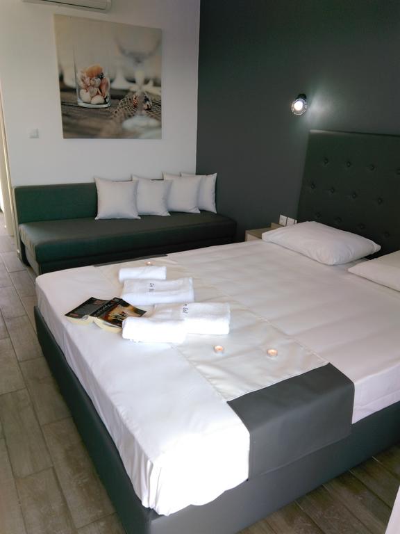 Нощувка в апартамент за до четирима на 100 м. от плажа в Лименария, Тасос + басейн и фитнес в хотел De Sol - Снимка 35