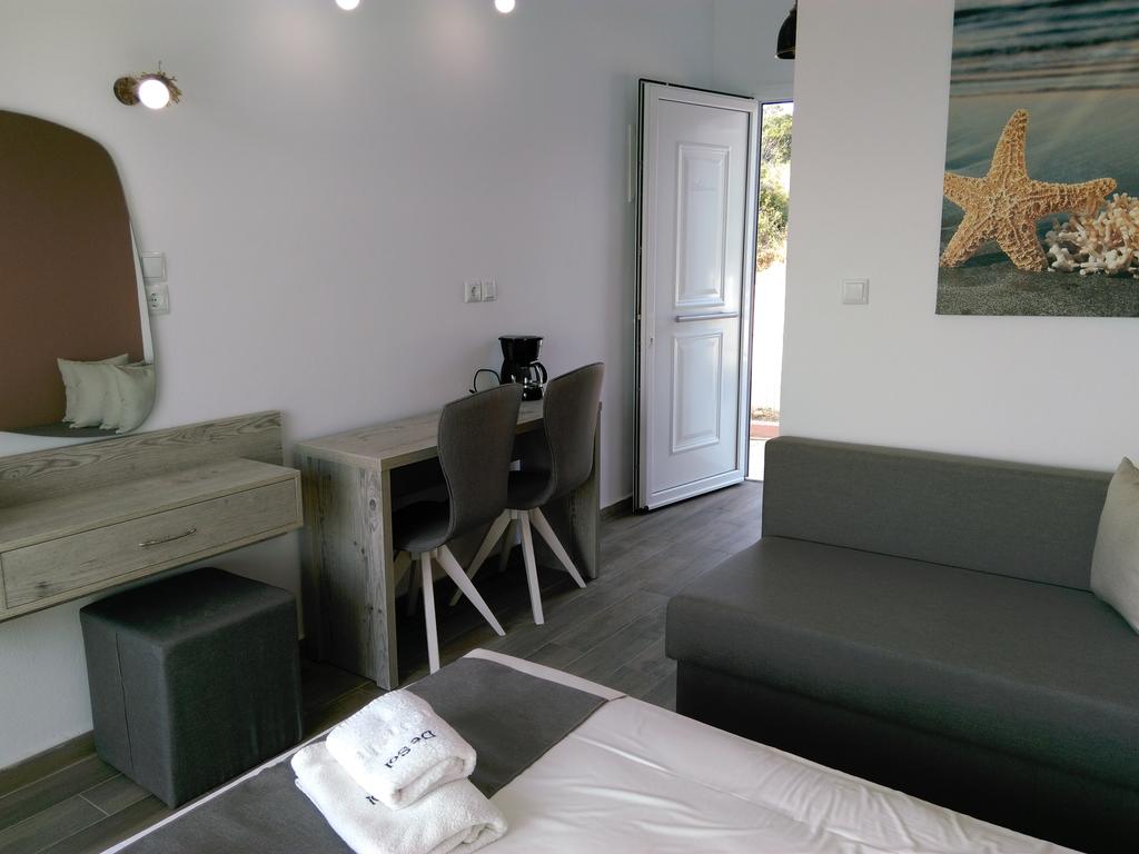 Нощувка в апартамент за до четирима на 100 м. от плажа в Лименария, Тасос + басейн и фитнес в хотел De Sol - Снимка 12