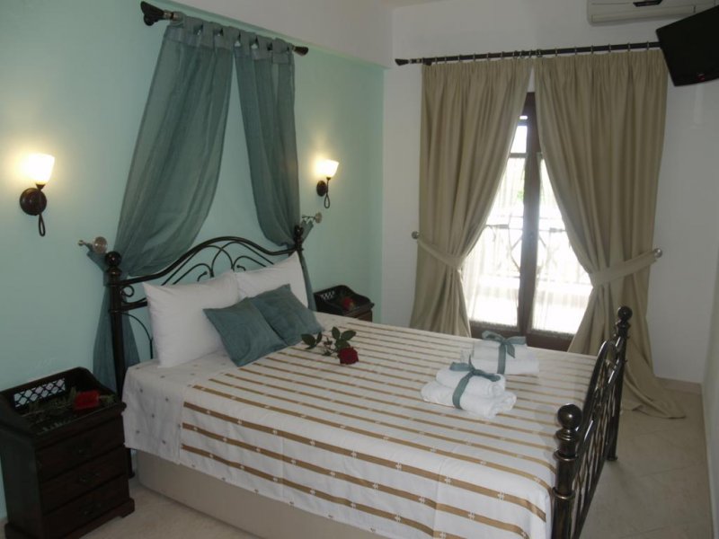 Hotel Giorgos - Снимка 3
