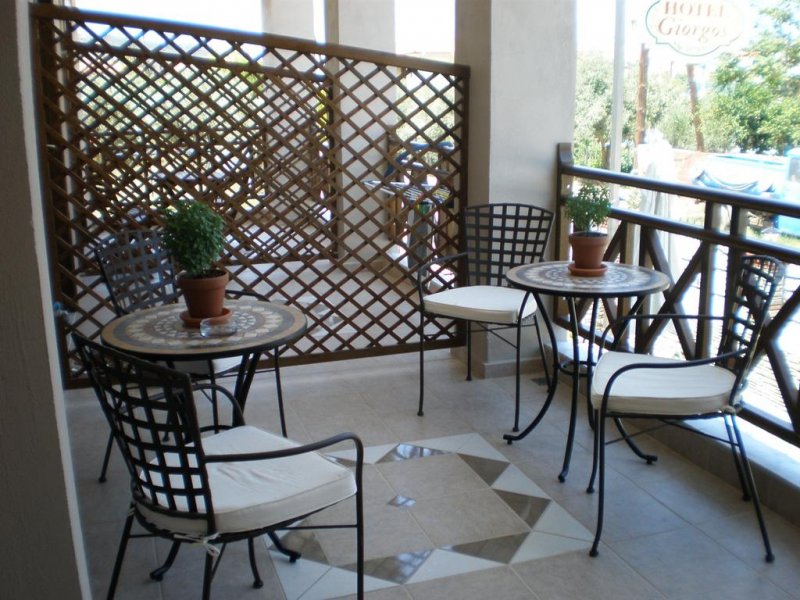 Hotel Giorgos - Снимка 9