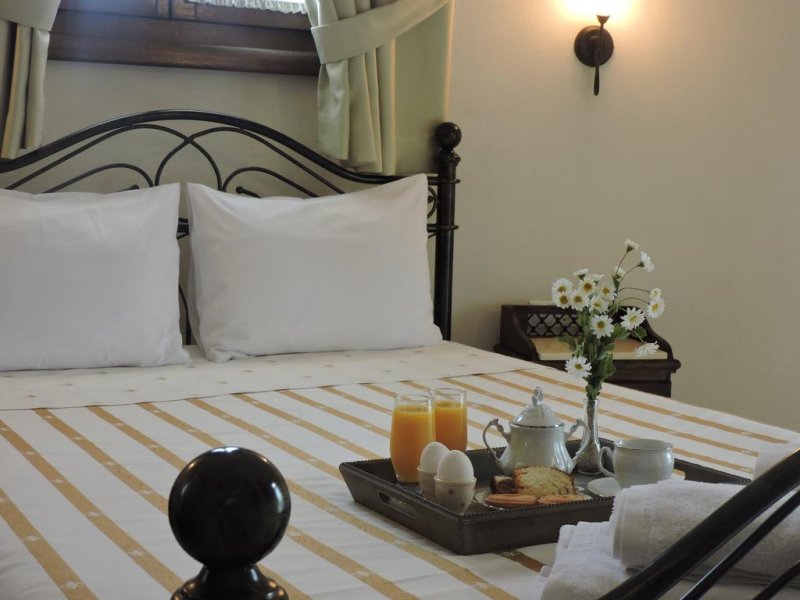 Hotel Giorgos - Снимка 1