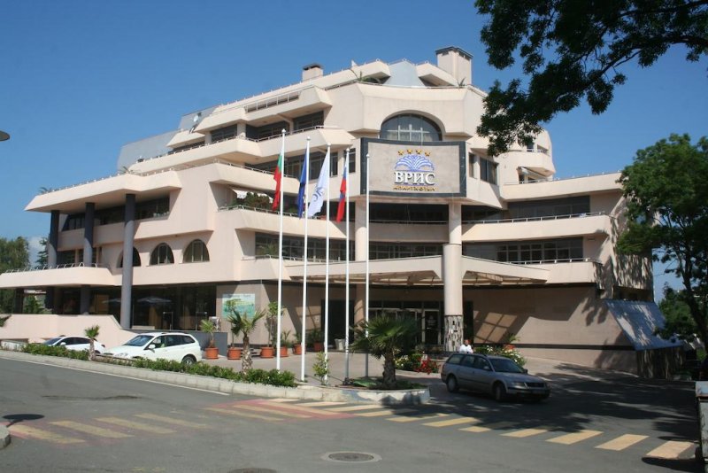 Апартхотел ВРИС - Снимка 0