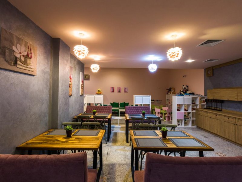 Семеен хотел Изгревът - Снимка 8