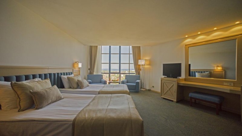 Grand Hotel Ontur - Снимка 2