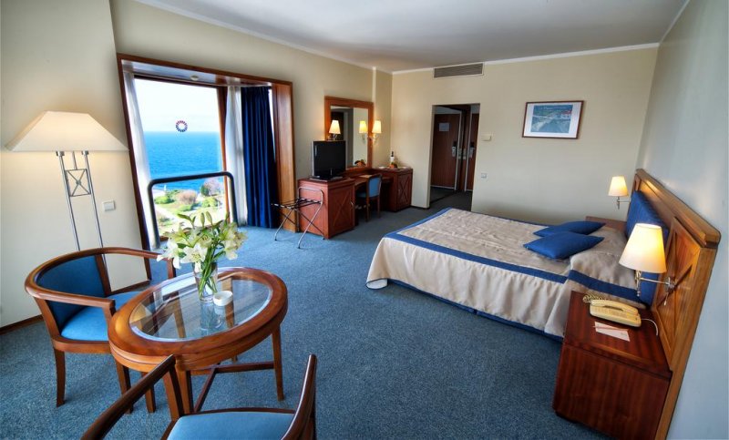 Grand Hotel Ontur - Снимка 1