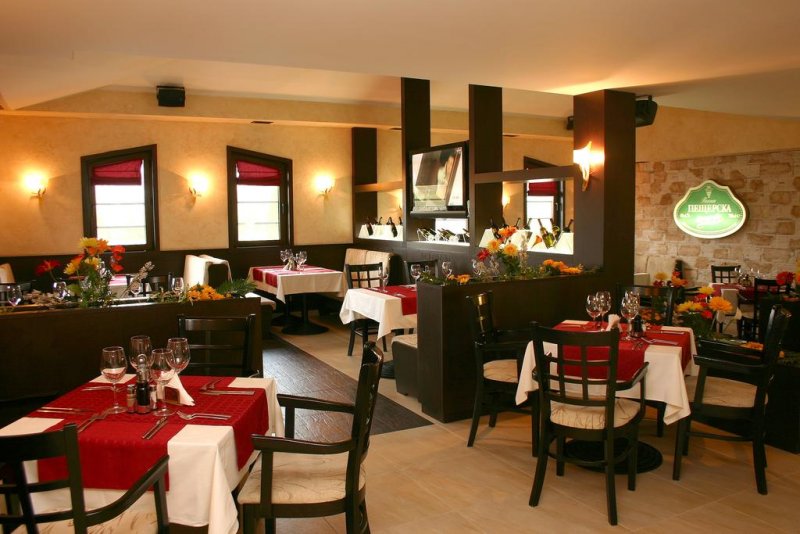 Хотел Домейн Пещера - Снимка 4