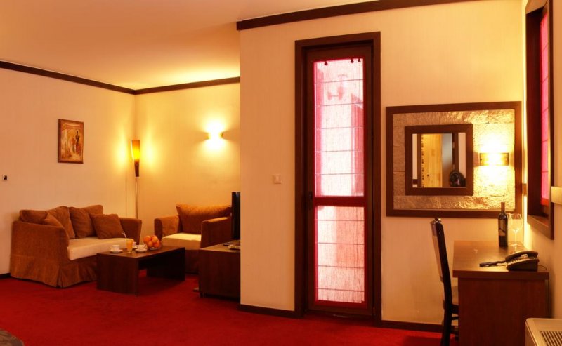 Хотел Домейн Пещера - Снимка 3