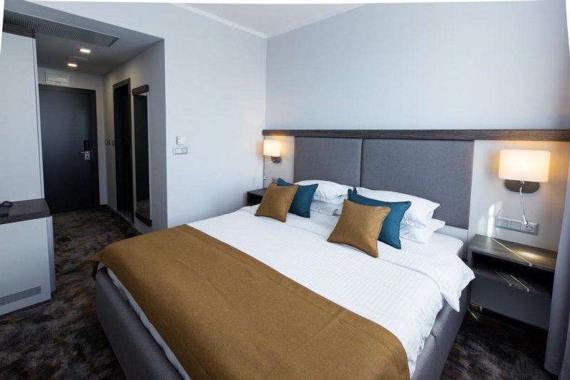 Хотел Бест Уестърн плюс Премиум Ин - Снимка 10