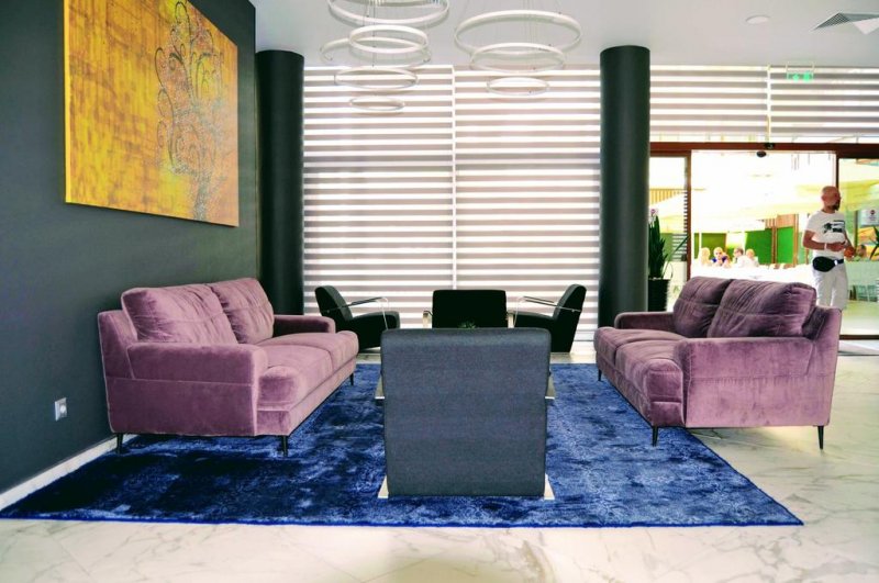 Хотел Бест Уестърн плюс Премиум Ин - Снимка 1