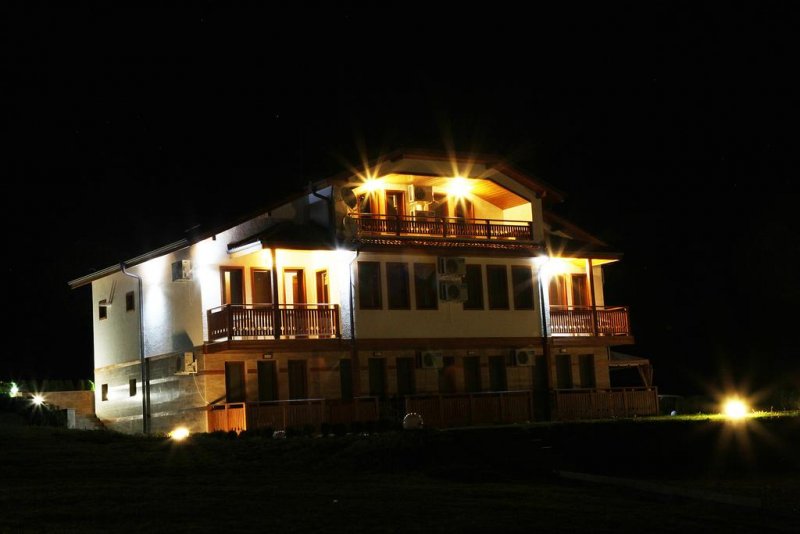 Къща за гости Рая - Снимка 8