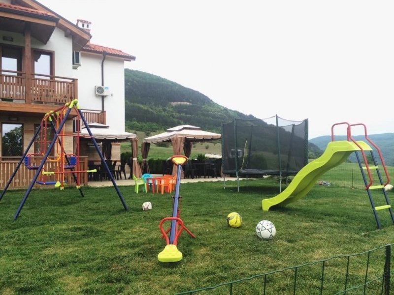 Къща за гости Рая - Снимка 4