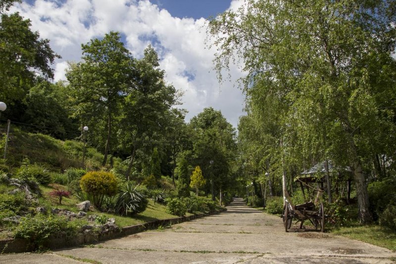 Комплекс Поп Харитон - Снимка 11