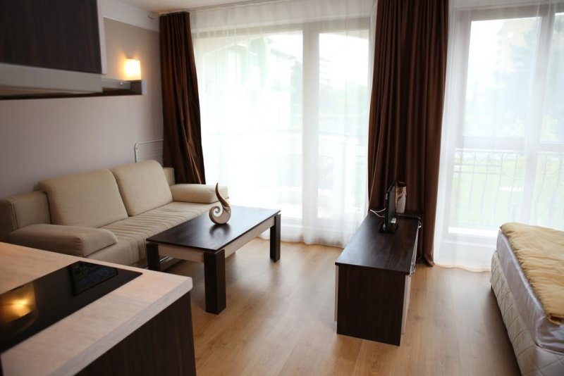 Апарткомплекс Хармoни Палас - Снимка 3