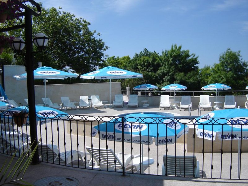 Хотел Роял Коув - Снимка 1