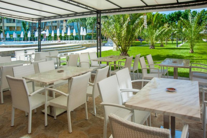 Хотел Рива - Снимка 1