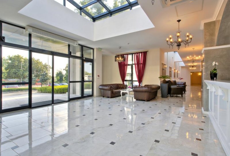 Уайт Рок Касъл Суит Хотел и СПА - Снимка 10