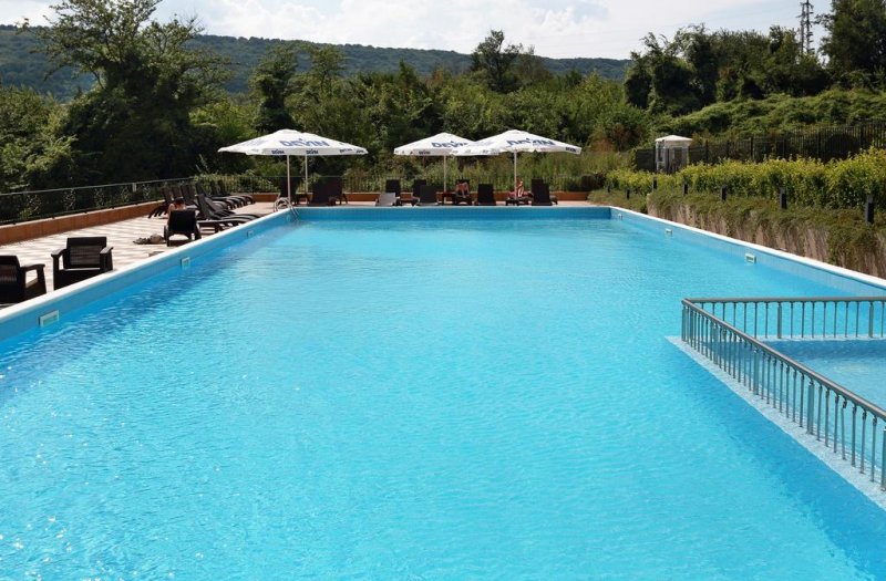 Уайт Рок Касъл Суит Хотел и СПА - Снимка 4