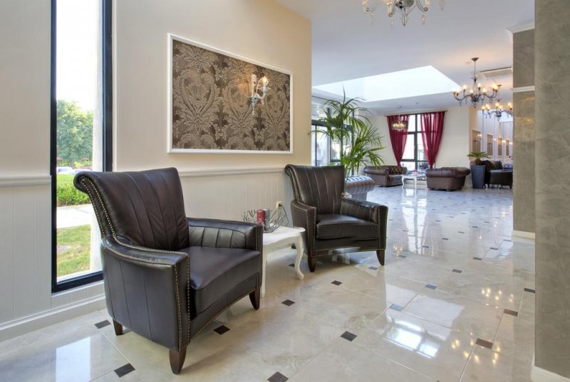 Уайт Рок Касъл Суит Хотел и СПА - Снимка 11