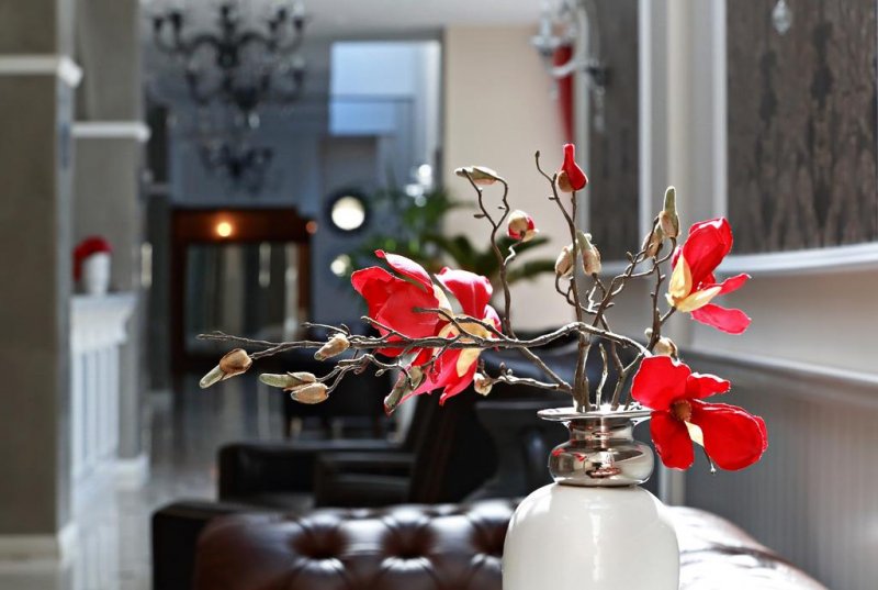 Уайт Рок Касъл Суит Хотел и СПА - Снимка 4