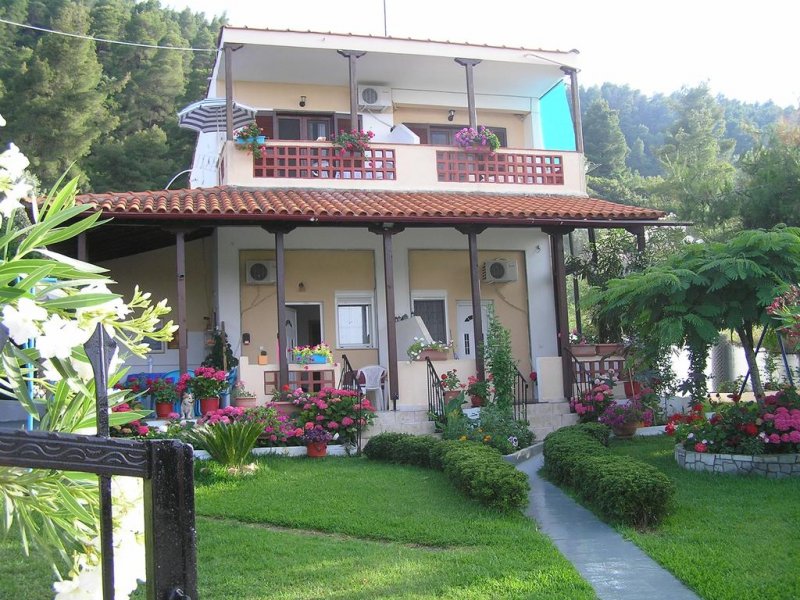 Villa Dallas - Снимка 3