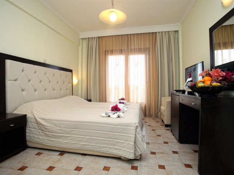 Tresor Sousouras Hotel  - Снимка 11