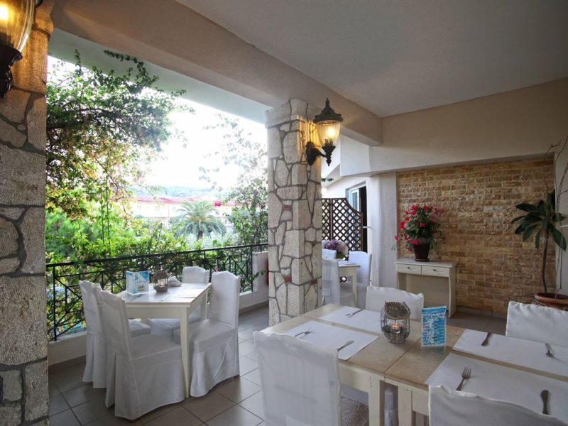 Tresor Sousouras Hotel  - Снимка 1