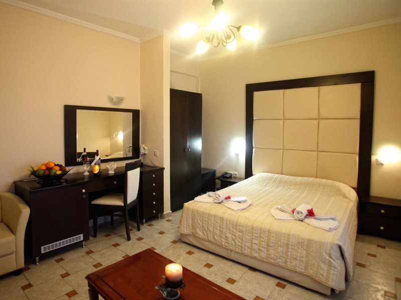 Tresor Sousouras Hotel  - Снимка 10