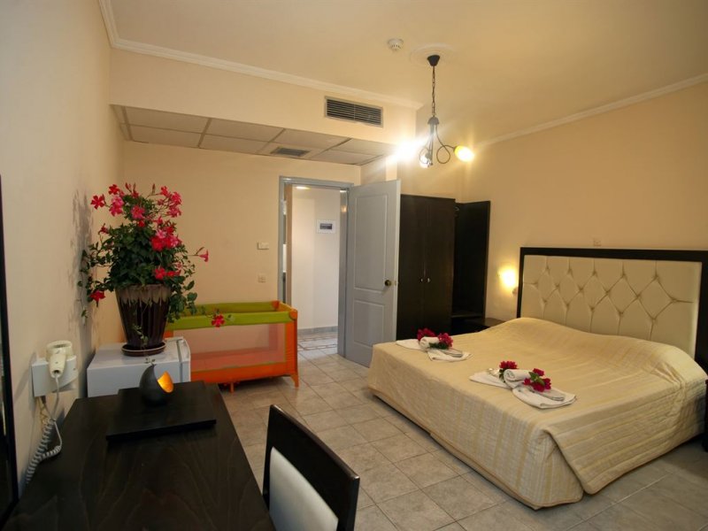 Tresor Sousouras Hotel  - Снимка 3