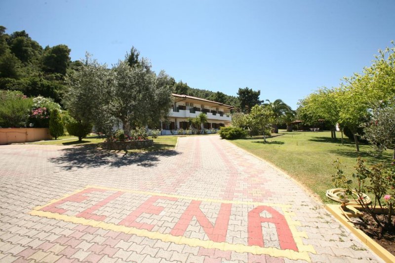 Elena Apartments - Снимка 3