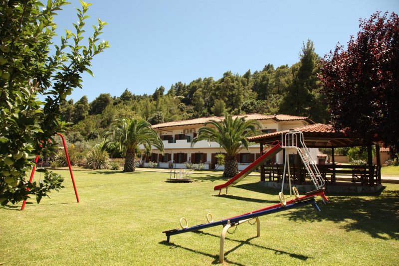 Elena Apartments - Снимка 10