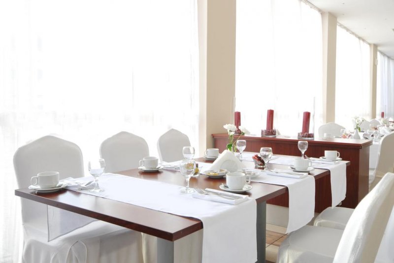 Хотел ДабълТрий Хилтън - Снимка 2