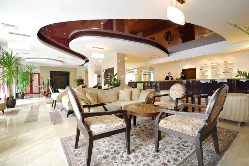 Хотел ДабълТрий Хилтън - Снимка 9