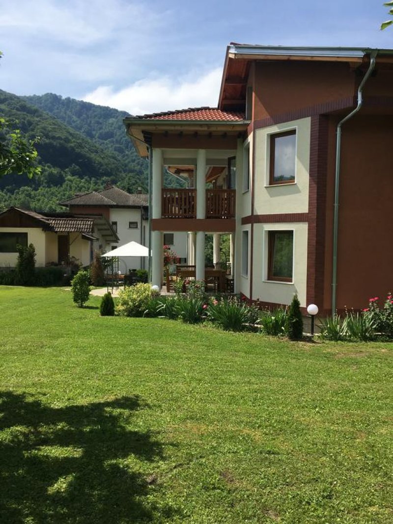 Къща за гости Почивка - Снимка 1