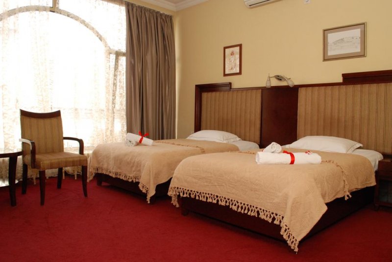 Hotel Planeta Inn - Снимка 0
