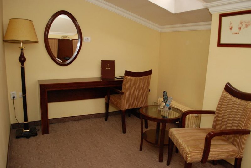 Hotel Planeta Inn - Снимка 2
