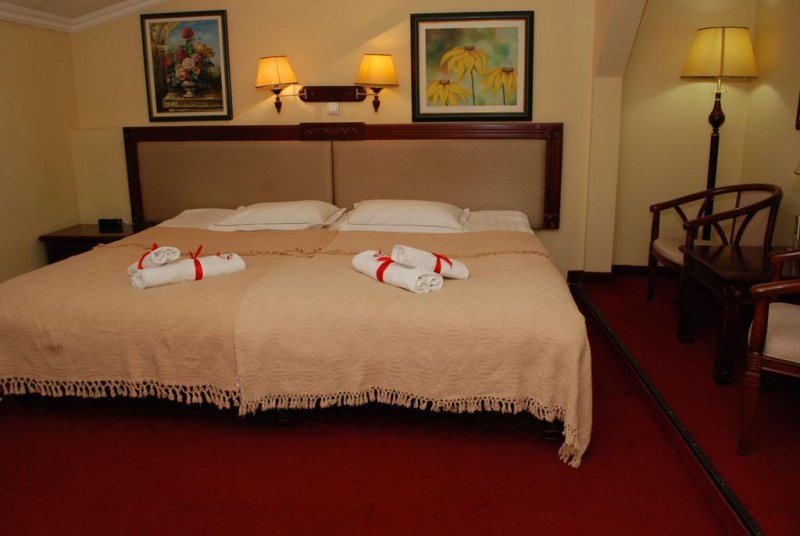 Hotel Planeta Inn - Снимка 1