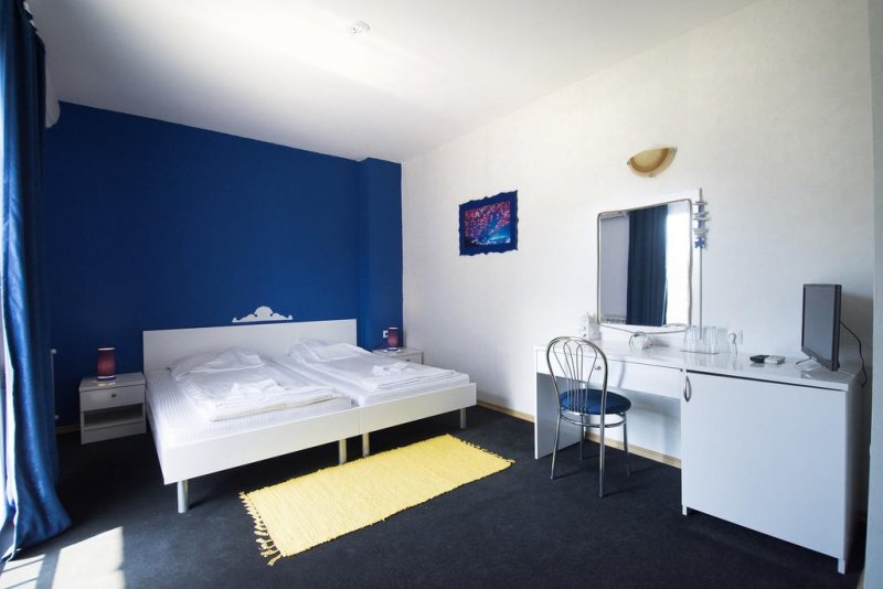 Семеен хотел Четири сезона - Снимка 8