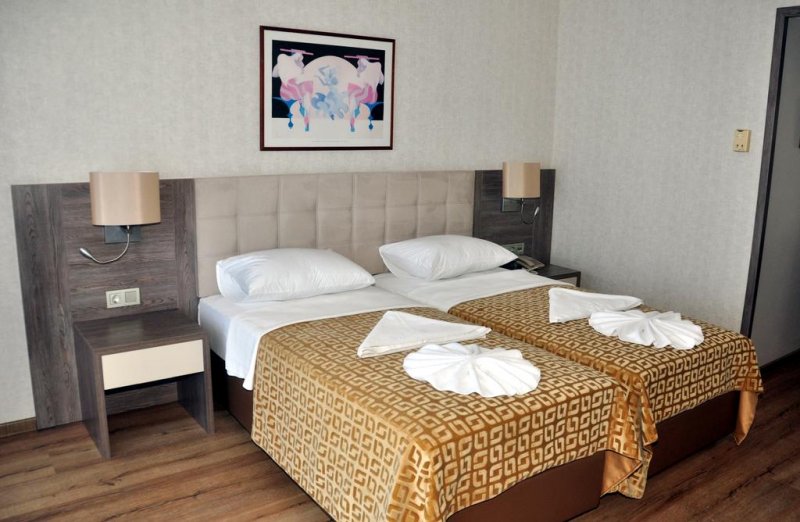 Faustina Hotel & Spa - Снимка 8