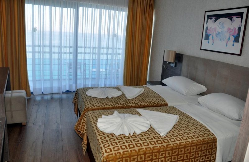 Faustina Hotel & Spa - Снимка 9